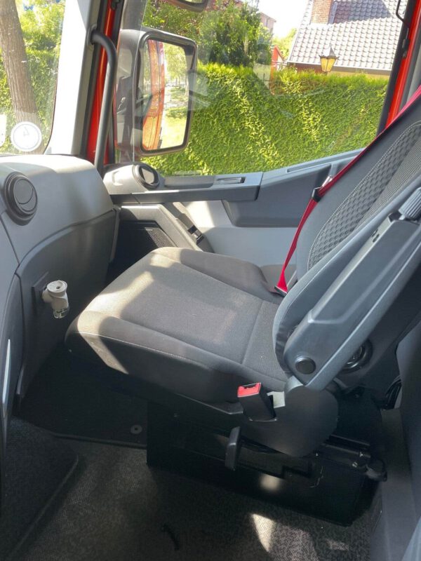 Renault T - Image 17