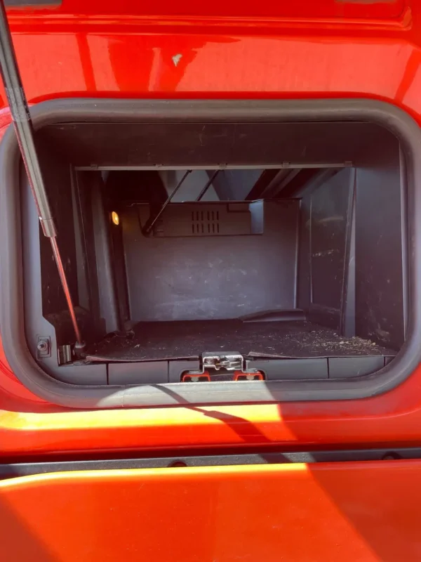 Renault T - Image 13