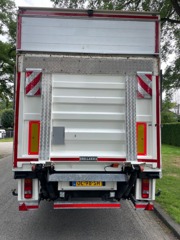 WEB Trailer 2 asser een gestuurd - Image 10